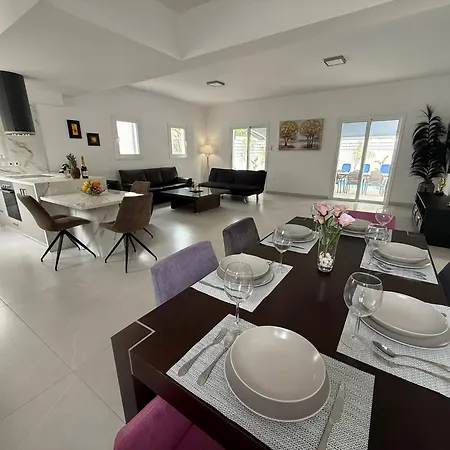 Artemis - 150m From Kapparis Paralímni